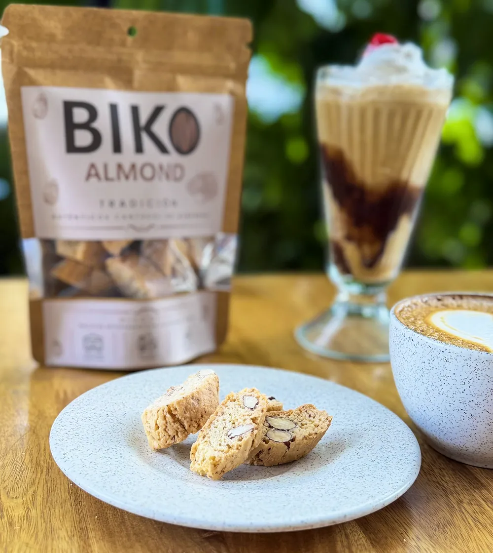 Biscotti de almendra con café